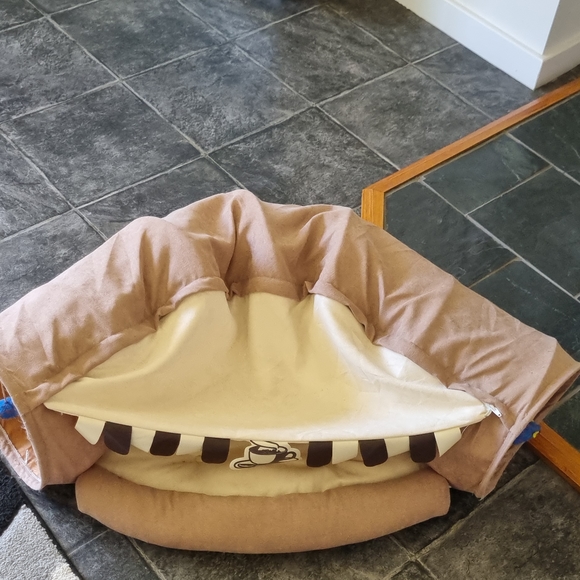 Kitty Cat Coffee Play Tunnel - Picture 4 of 10